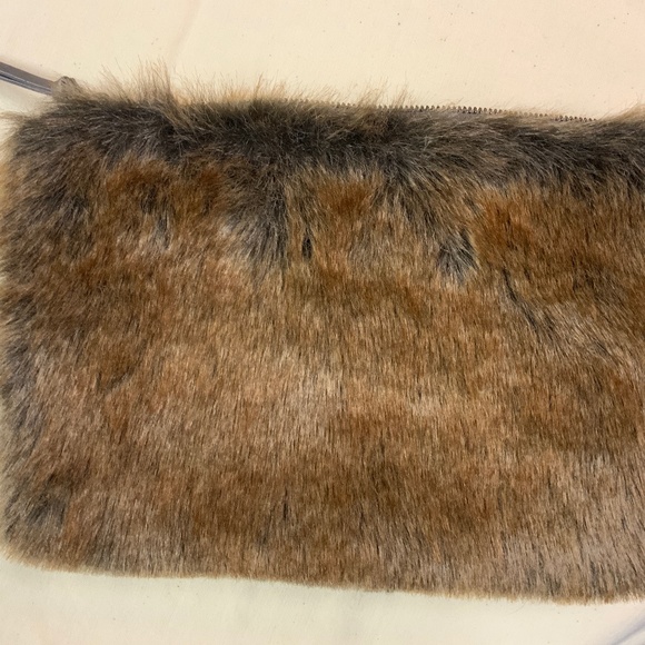 Faux fur clutch - Picture 1 of 3